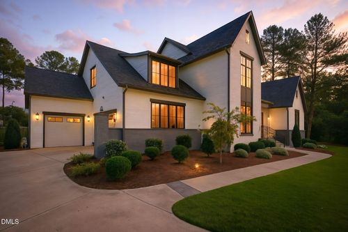 2424 Heartley Dr, Raleigh, NC, 27615-1136 | Card Image