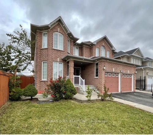 upper-25 Giza Cres, Brampton, ON, L6R2R2 | Card Image