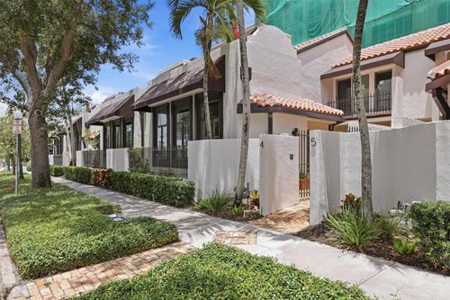 5-200 Cocoanut Ave, SARASOTA, FL, 34236-4990 | Card Image