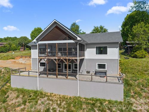123 Israel Rd, Candler, NC, 28715-9157 | Card Image