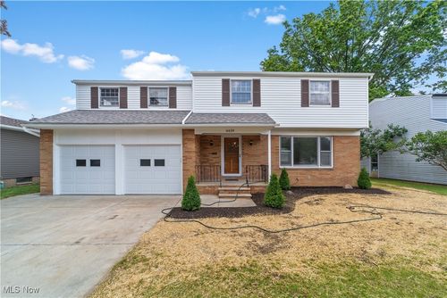 6439 Beverly Drive, Parma Heights, OH, 44130 | Card Image