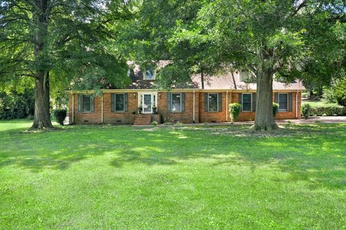 175 Travis Trl, Mc Minnville, TN, 37110-9042 | Card Image