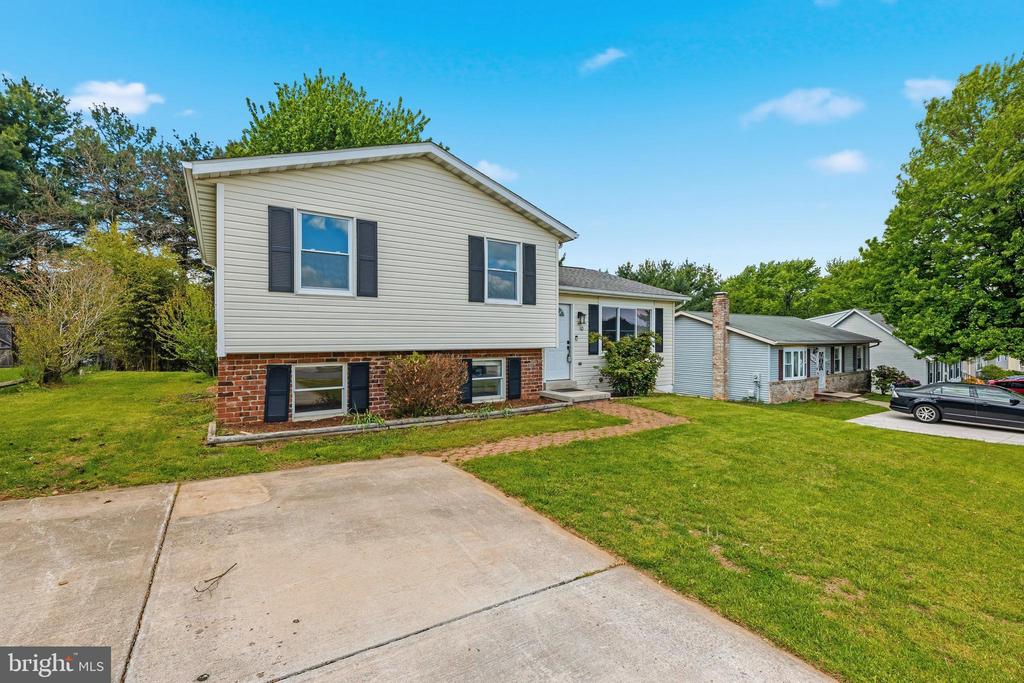 Residential in MOUNT AIRY 2