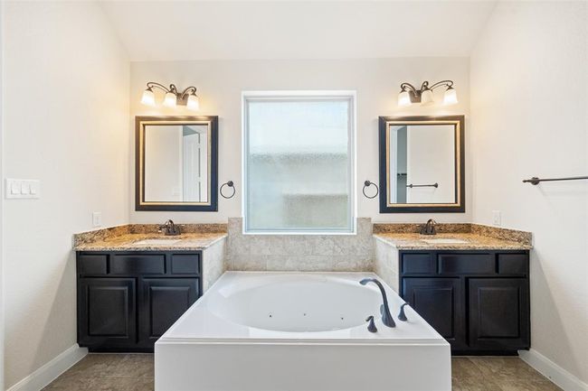27330 Aspen Falls Ln, House other with 3 bedrooms, 3 bathrooms and 2 parking in Fulshear TX | Image 16