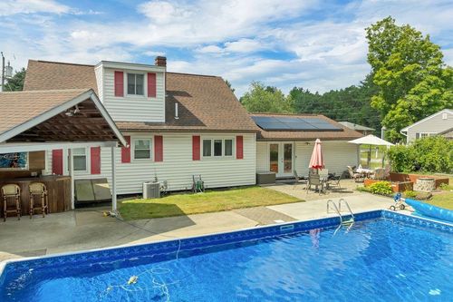 7 Donna St, Nashua, NH, 03060-3607 | Card Image