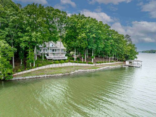 250 Village Ct, Sparta, GA, 31087-4537 | Card Image