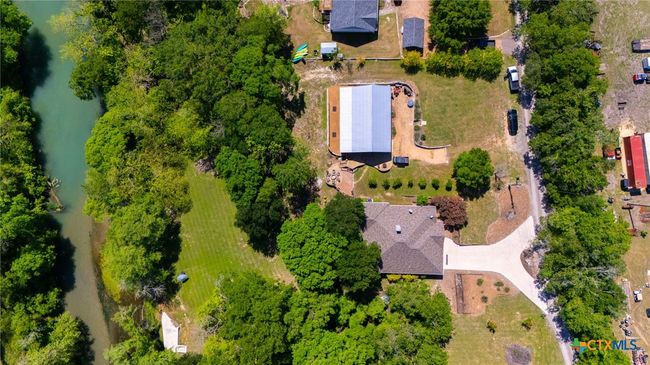 326 Red Bird Ln, House other with 4 bedrooms, 4 bathrooms and null parking in Kingsbury TX | Image 4