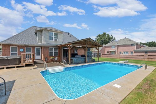 7042 W Honeysuckle Ln, Millington, TN, 38053-3965 | Card Image