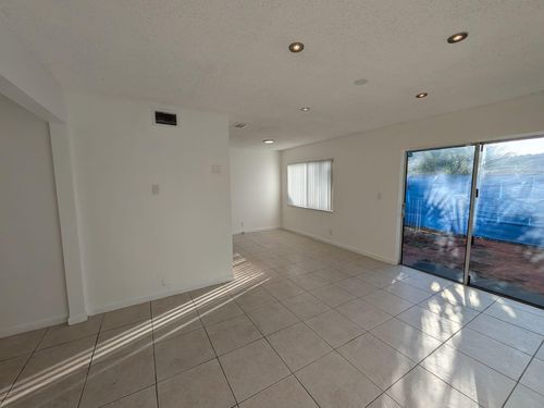 14-a-2142 Nw 57th Ave, Lauderhill, FL, 33313-3195 | Card Image