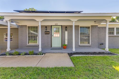 601 Ruidoso Dr, Saginaw, TX, 76179-1930 | Card Image