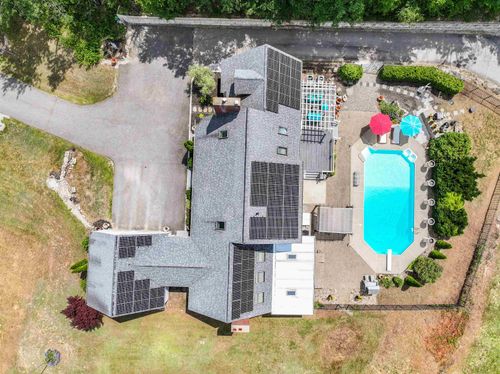 9 Longview Dr, Bow, NH, 03304-4809 | Card Image