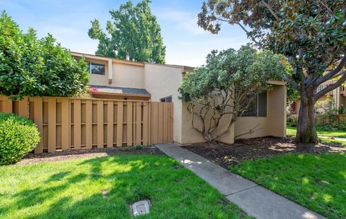 22-125 Connemara Way, Sunnyvale, CA, 94087 | Card Image