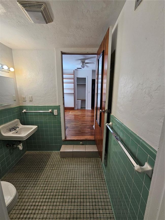 1822 6 Th Ave, House other with 4 bedrooms, 3 bathrooms and null parking in Gainesville FL | Image 22