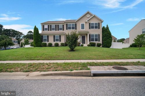 8205 Running Spring Cir, SEVERN, MD, 21144-1495 | Card Image