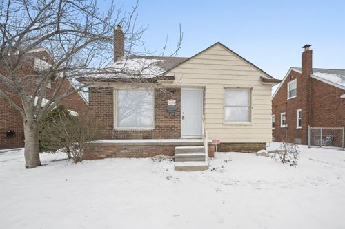 21751 Bournemouth St, Harper Woods, MI, 48225-2331 | Card Image