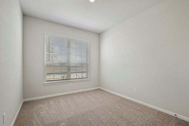 8930 Ice Quartz Dr, House other with 4 bedrooms, 2 bathrooms and 2 parking in Iowa Colony TX | Image 10