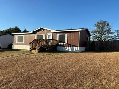 Back of house featuring a yard | Image 3