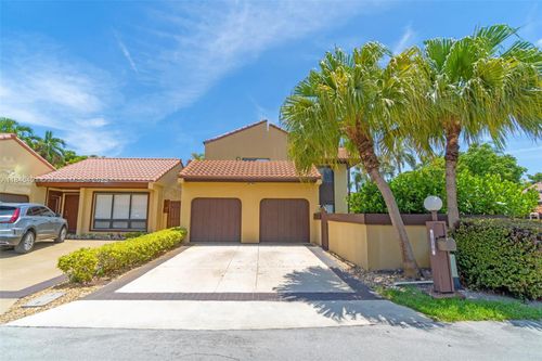 1006 Ne 202nd Ln, North Miami Beach, FL, 33179-2526 | Card Image