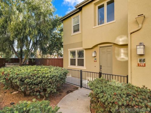 751 Paradise Way, National City, CA, 91950 | Card Image
