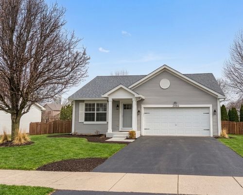 2082 Kathleen Cir, Montgomery, IL, 60538-4024 | Card Image