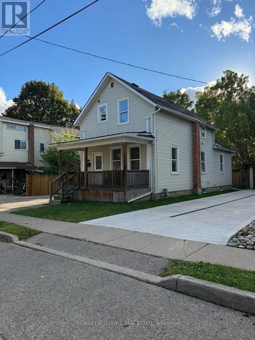 83 Dorset Street, Waterloo, ON, N2L3M3 | Card Image