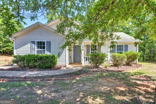 95 Hunters Trce, Covington, GA, 30014-8446 | Card Image