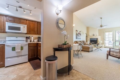 70-7601 N Calle Sin Envidia, Tucson, AZ, 85718 | Card Image