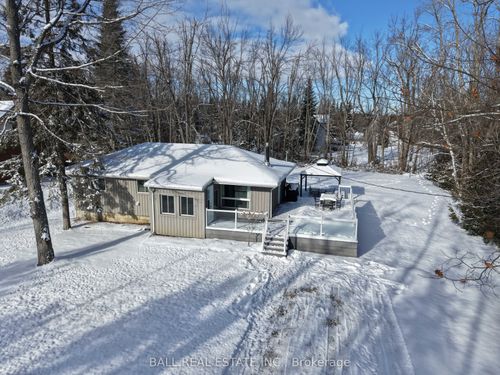 25 Bayview Estate Rd, Fenelon Falls, ON, K0M1N0 | Card Image