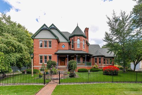 6 Pebble Beach Circle, Madison, WI, 53717 | Card Image