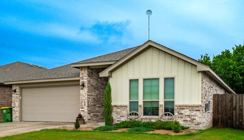 206 Hubbard St, Hillsboro, TX, 76645-2904 | Card Image
