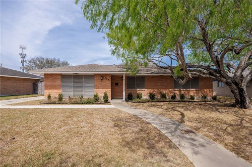 1137 Bradshaw Dr, Corpus Christi, TX, 78412-3339 | Card Image