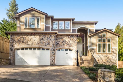 18638 92nd Ave Ne, Bothell, WA, 98011-2207 | Card Image