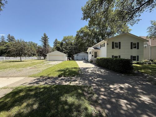 116 N 8th St, Montevideo, MN, 56265-1820 | Card Image