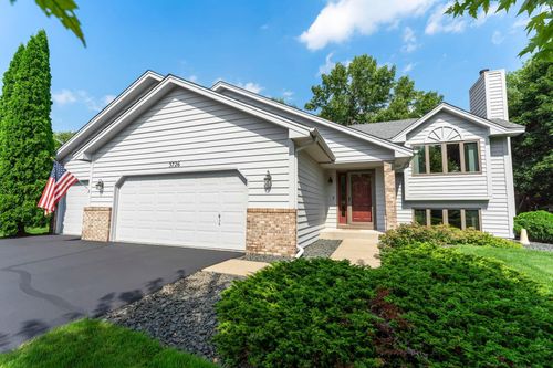 3726 Wescott Hills Dr, Eagan, MN, 55123-2239 | Card Image