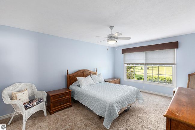 301 Golfview Ln, House other with 2 bedrooms, 2 bathrooms and null parking in Elk Rapids MI | Image 20