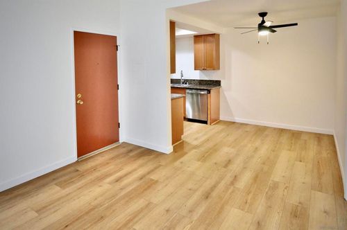 apt-106-10240 Black Mountain Rd, San Diego, CA, 92126-3812 | Card Image