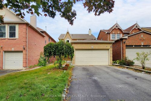 11 Noake Cres, Ajax, ON, L1T3L4 | Card Image