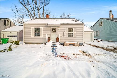 3024 Latimer Ave, Ashtabula, OH, 44004-5227 | Card Image