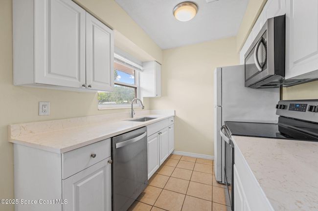 15 - 714 Catalina Rd, Condo with 1 bedrooms, 1 bathrooms and null parking in Cocoa Beach FL | Image 4