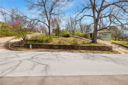 208 S Locust Ave, Fayetteville, AR, 72701-5926 | Card Image