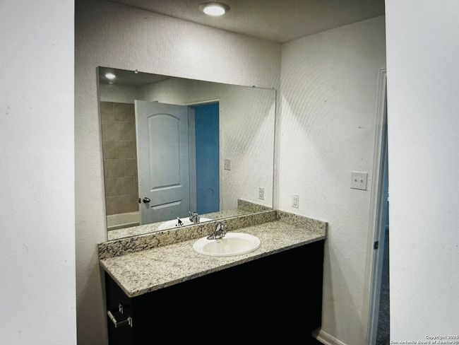10930 Chatham Ct, House other with 3 bedrooms, 2 bathrooms and null parking in Converse TX | Image 13