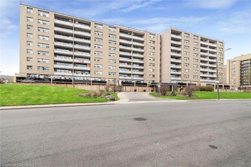 603-15 Albright Rd, Hamilton, ON, L8K5J2 | Card Image