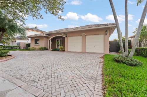 16640 Nw 86th Ct, Miami Lakes, FL, 33016-6184 | Card Image