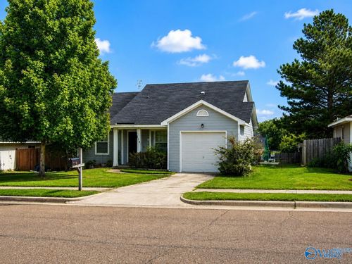115 Oakline Dr, Madison, AL, 35757-6809 | Card Image
