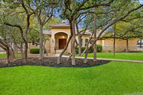 8415 Wild Wind Park, Garden Ridge, TX, 78266-2175 | Card Image