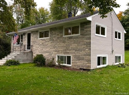 11 Everett Road, Carmel, NY, 10512 | Card Image