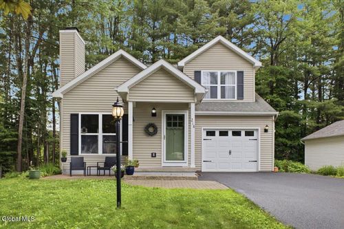 218 Meadowlark Dr, Ballston Spa, NY, 12020-2644 | Card Image