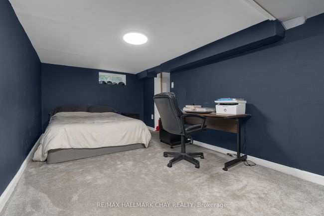7 Napier St, House other with 3 bedrooms, 1 bathrooms and 7 parking in Barrie ON | Image 20