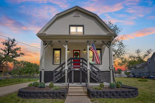 308 4th 4th Ave Nw, Independence, IA, 50644-1739 | Card Image