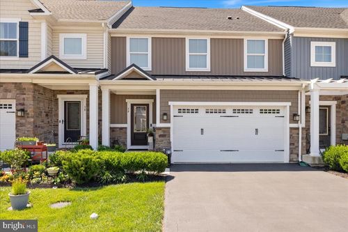 34 Griffin Way, YARDLEY, PA, 19067-6482 | Card Image